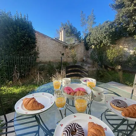 Roche Blanche - Terrasse Et Parking * Nîmes
