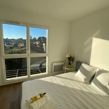 Roche Blanche - Terrasse Et Parking Lägenhet *